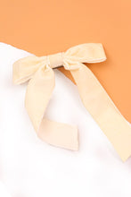 Load image into Gallery viewer, Velvet Bows
