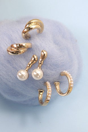 Pearl Intertwined Huggie Trip Earrings